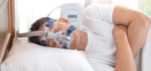 miehellä uniapnealaite